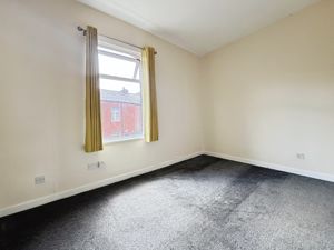 Bedroom- click for photo gallery